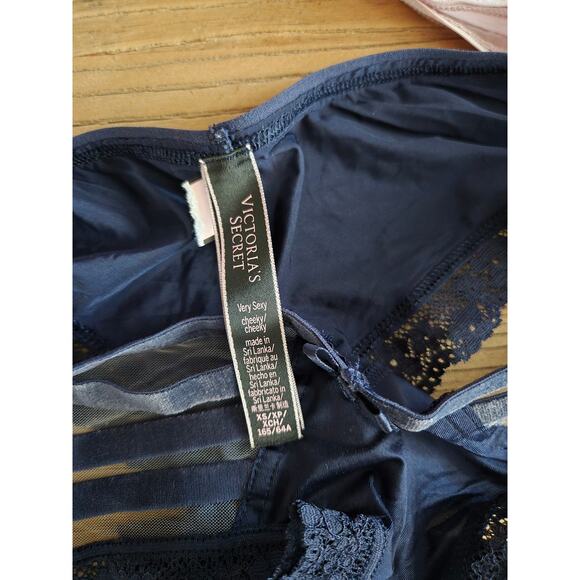 Victoria's Secret Very Sexy Cheeky Hipster Panty Bundle sz xSmall New - Picture 4 of 5